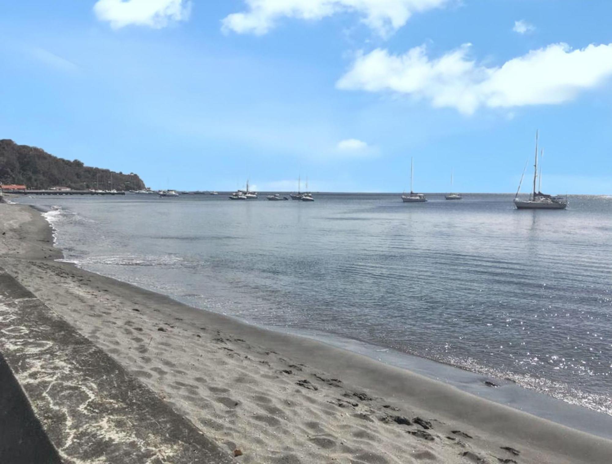 Maison De Charme A Saint-Pierre Avec Vue Sur Mer Et Montagne 외부 사진